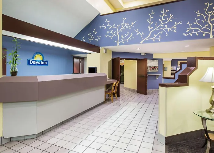Days Inn By Wyndham Blue Springs