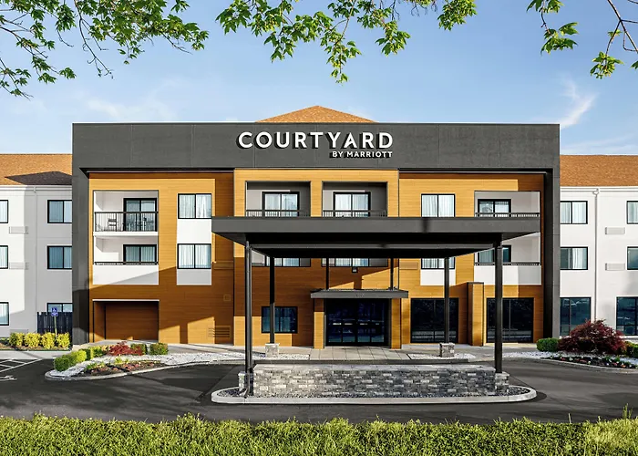 Courtyard Paducah West Hotel