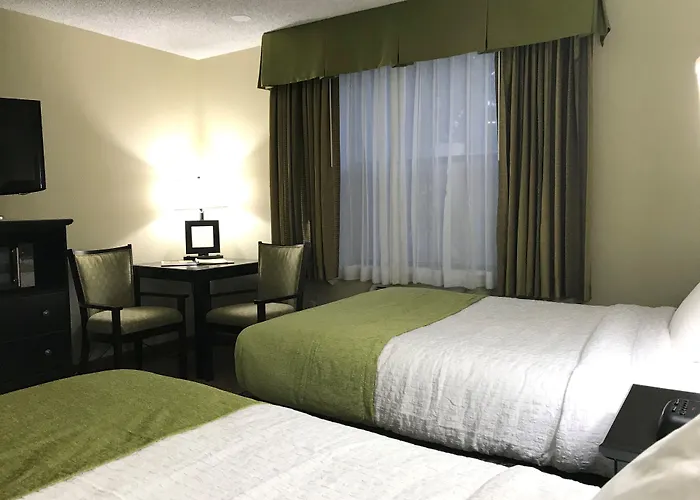 Tuba City Hotels
