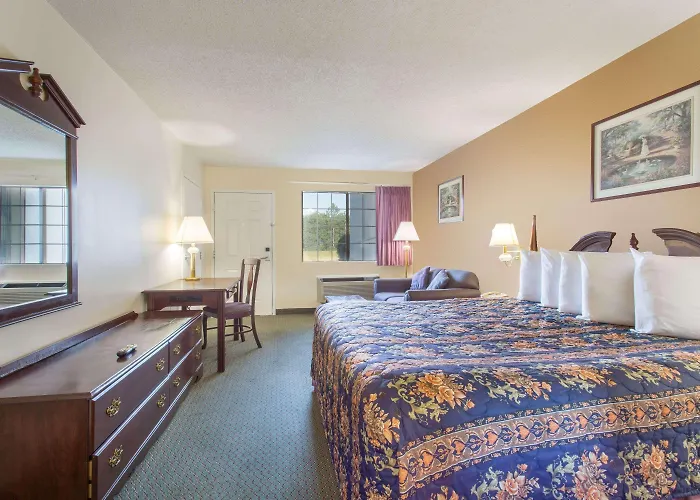 Days Inn By Wyndham Picayune
