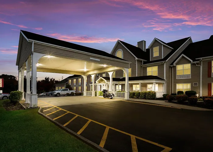 Red Roof Inn & Suites Knoxville East