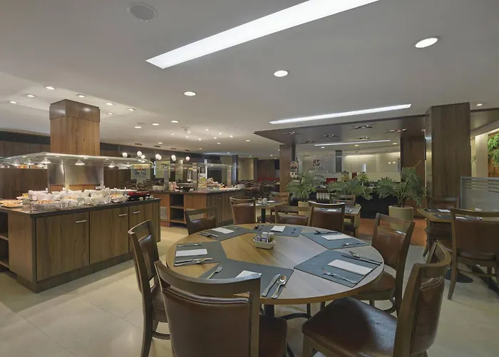 Hotel Deville Curitiba