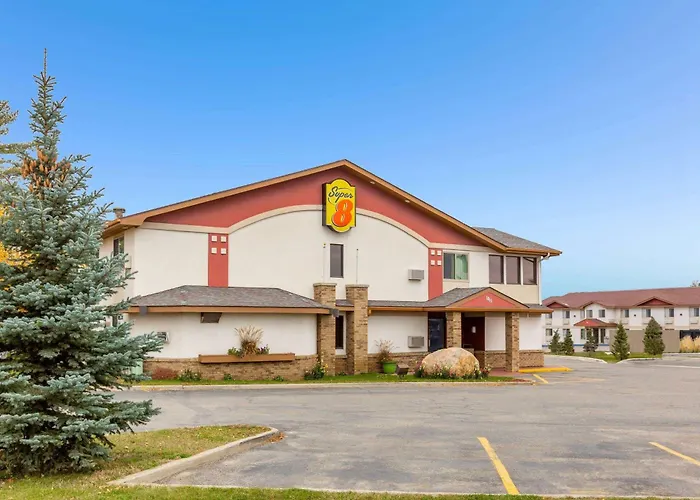 Super 8 By Wyndham Bemidji Mn Hotel