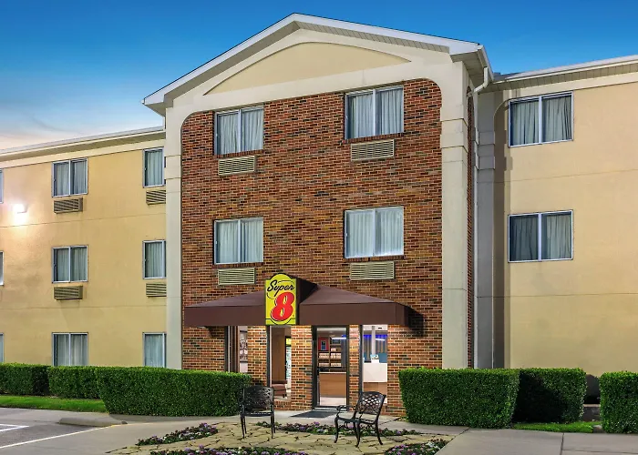 Super 8 By Wyndham Grapevine/Dfw Airport Northwest Hotel