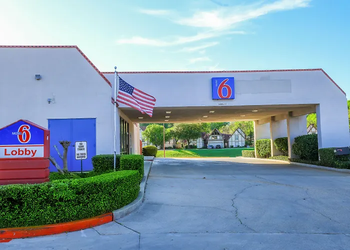 Longview Hotels