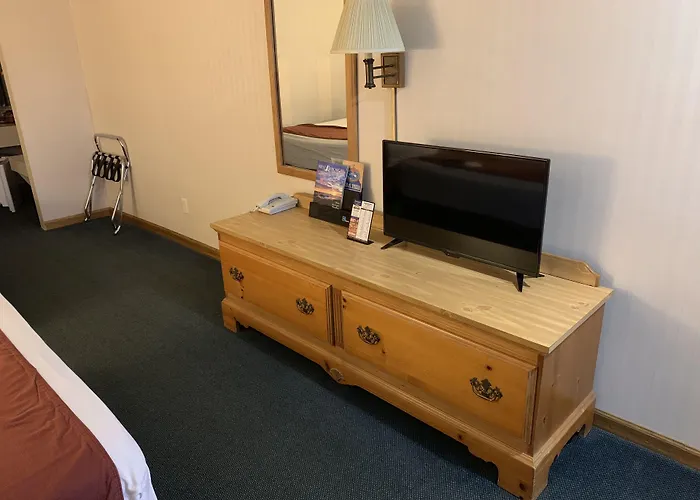 Thunderbird Inn Of Mackinaw City