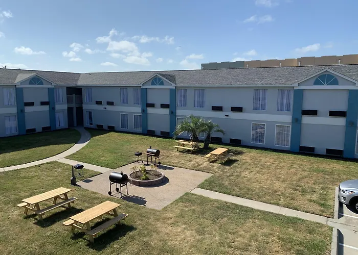 Days Inn By Wyndham Rockport Texas
