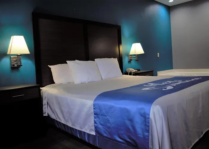 Days Inn By Wyndham Montgomery