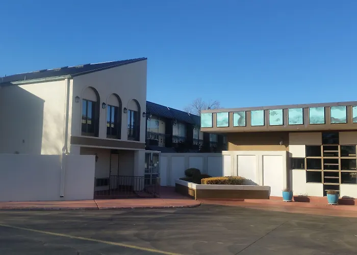Western Inn And Suites Enid