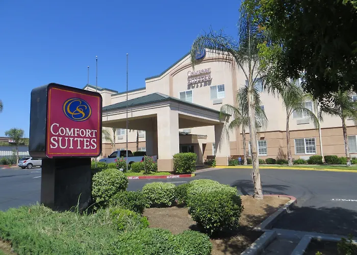 Comfort Suites Fresno River Park