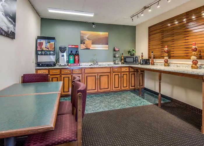 Rodeway Inn & Suites Dublin