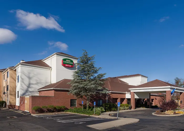 Courtyard By Marriott New Haven Orange Hotel