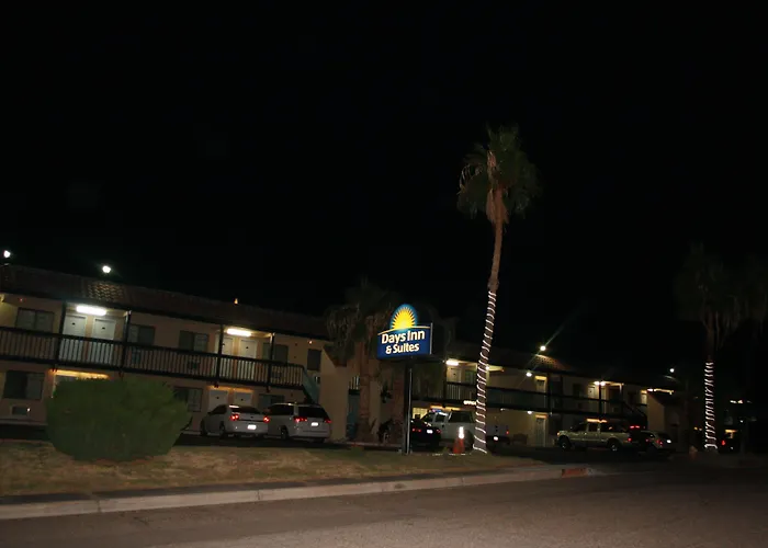 Days Inn & Suites By Wyndham Needles