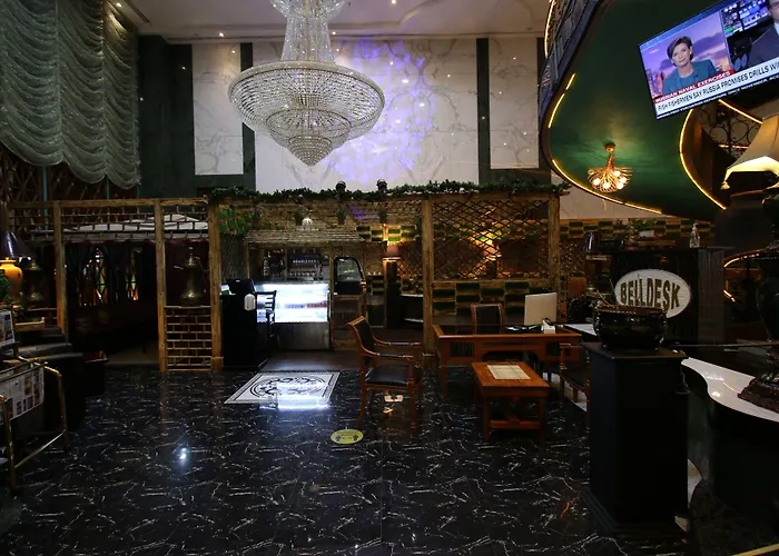 Grand Mayfair Hotel
