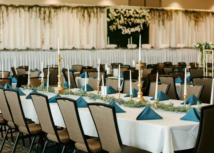Sioux Center Hotels