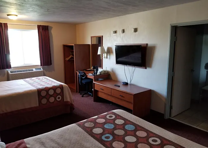 Ferndale Hotels