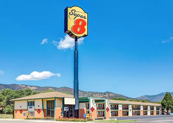 Yreka Hotels
