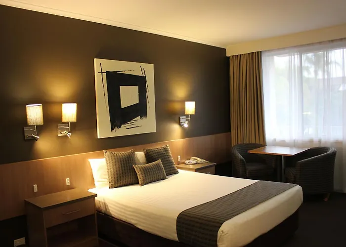 Swan Hill Hotels