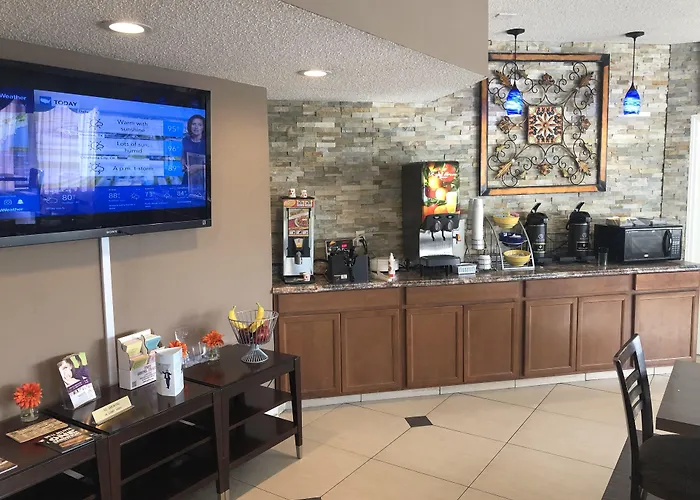 Days Inn By Wyndham Columbus