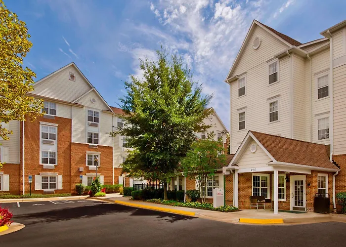Falls Church Hotels