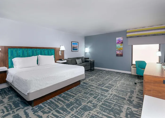 Salisbury Hotels