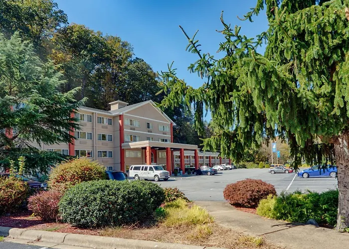 Cherokee Grand Hotel