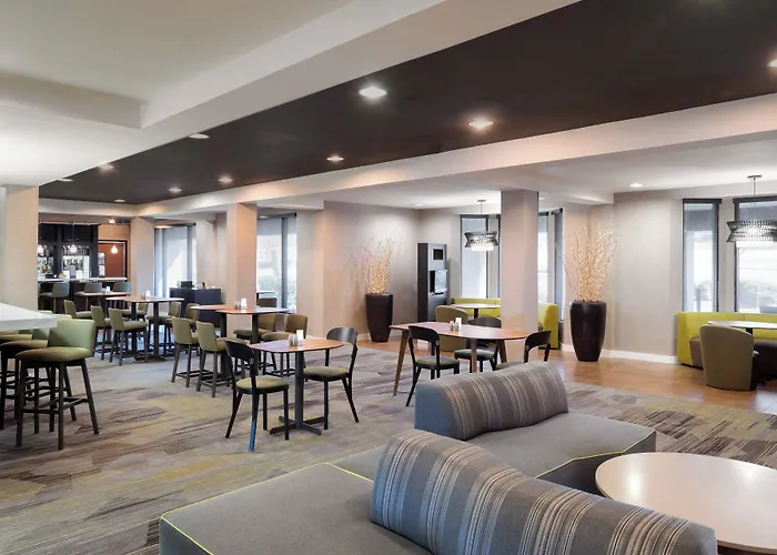Courtyard By Marriott Princeton