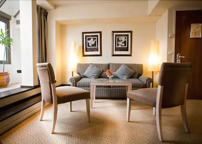 Hotel Le Pera Paris