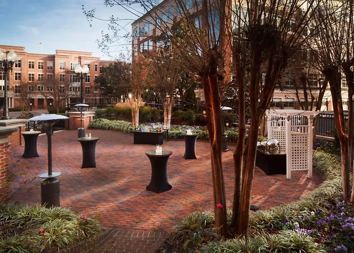 Hilton Alexandria Old Town