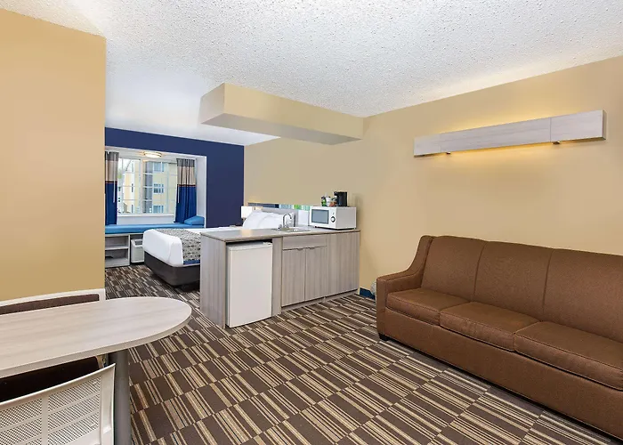 West Chester City Center Hotels
