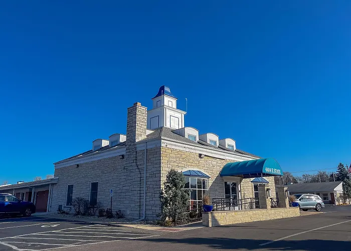 Alpine Inn & Suites Rockford