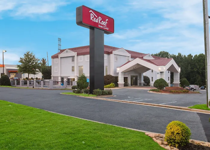 Red Roof Inn & Suites Newnan