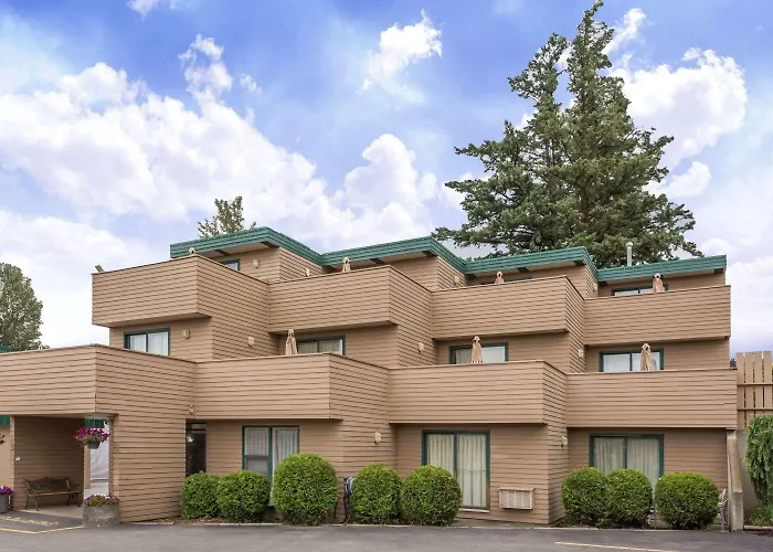 Ramada By Wyndham