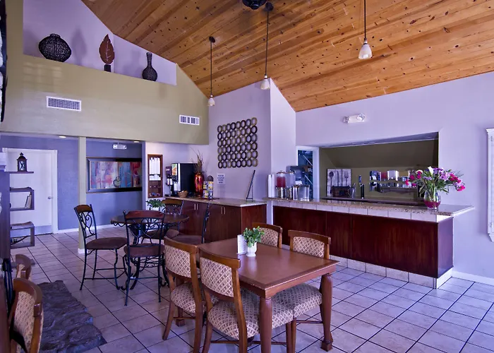Chase Suite El Paso