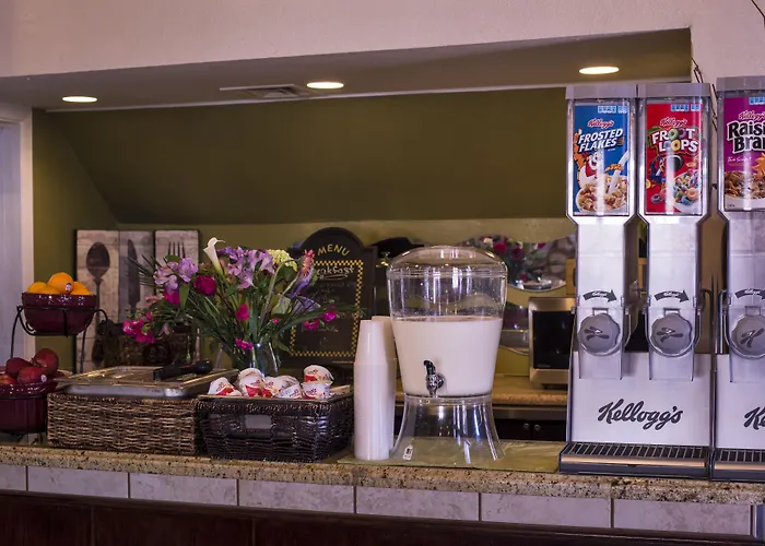 Fabens Hotels
