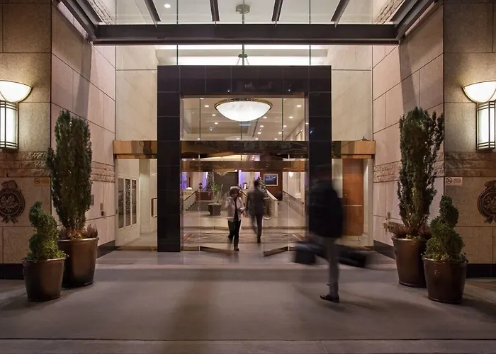 Auberge Vancouver Hotel