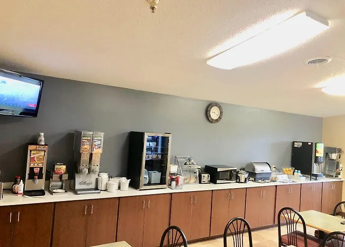 Super 8 By Wyndham Huron