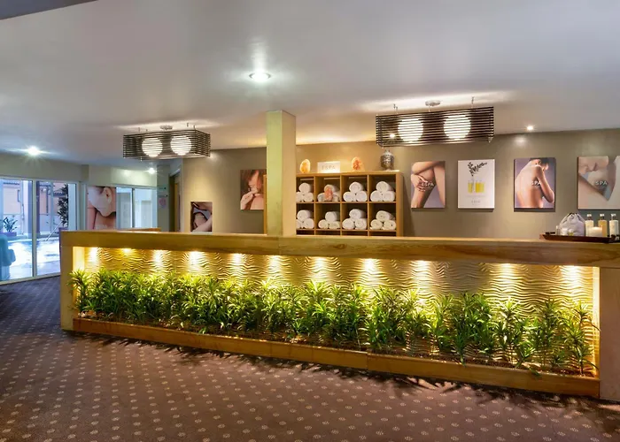 Brigg Hotels