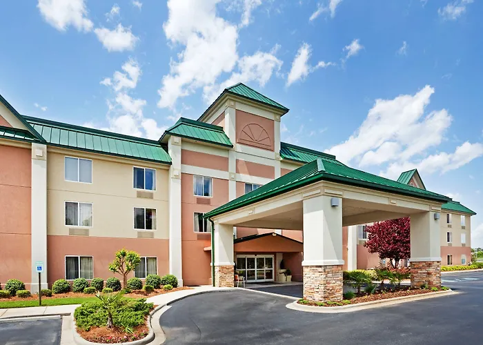 Kings Mountain Hotels