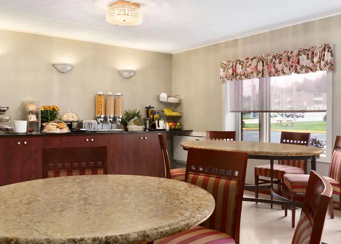 Owen Sound Hotels
