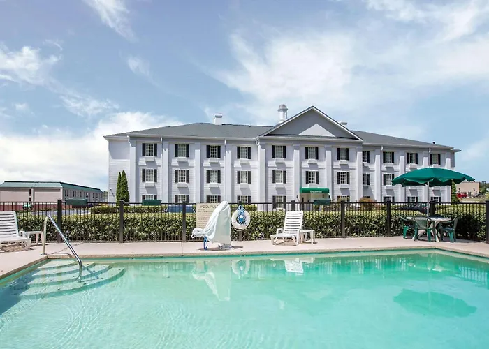 Quality Inn Greeneville - Tusculum