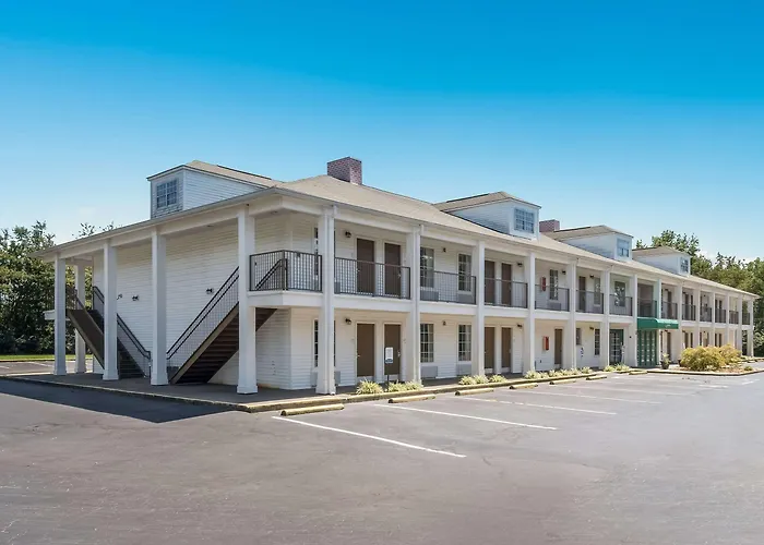 Decherd Hotels
