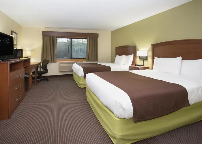 Wisconsin Rapids Hotels