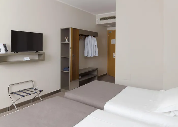 City Hotel & Suites Foligno