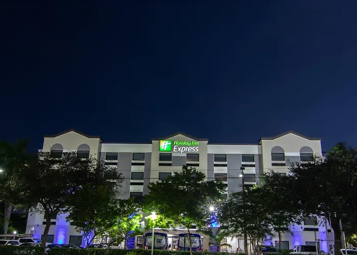 Holiday Inn Express And Suites Fort Lauderdale Airport West By Ihg