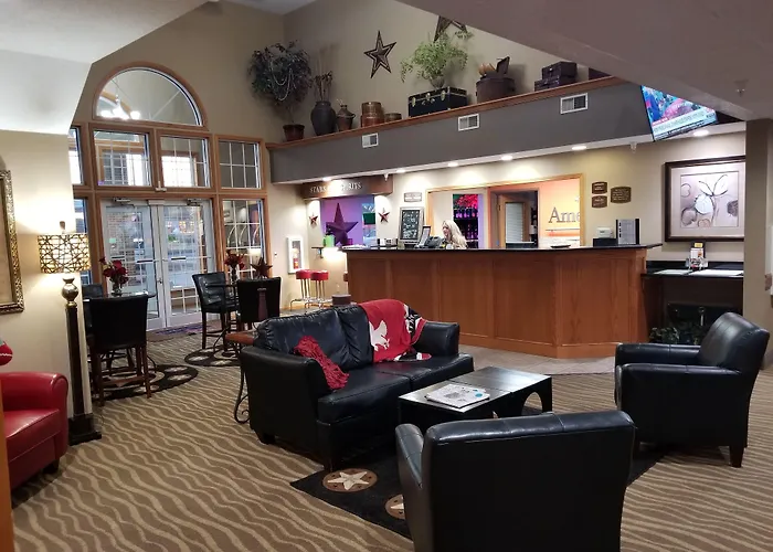 Pella Hotels
