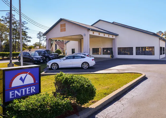 Bastrop Hotels