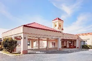 Super 8 By Wyndham Plainview Hotel