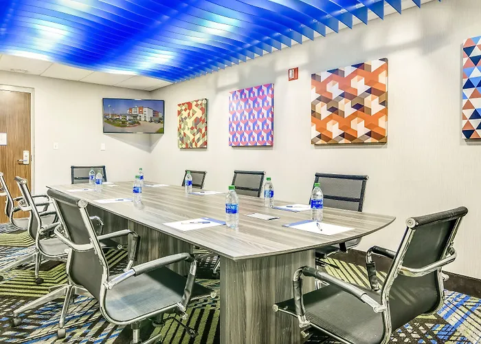 Holiday Inn Express & Suites Longview North By Ihg