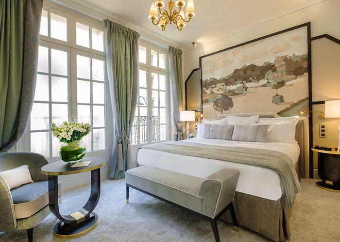 Hotel Elysia By Inwood Hotels Parijs